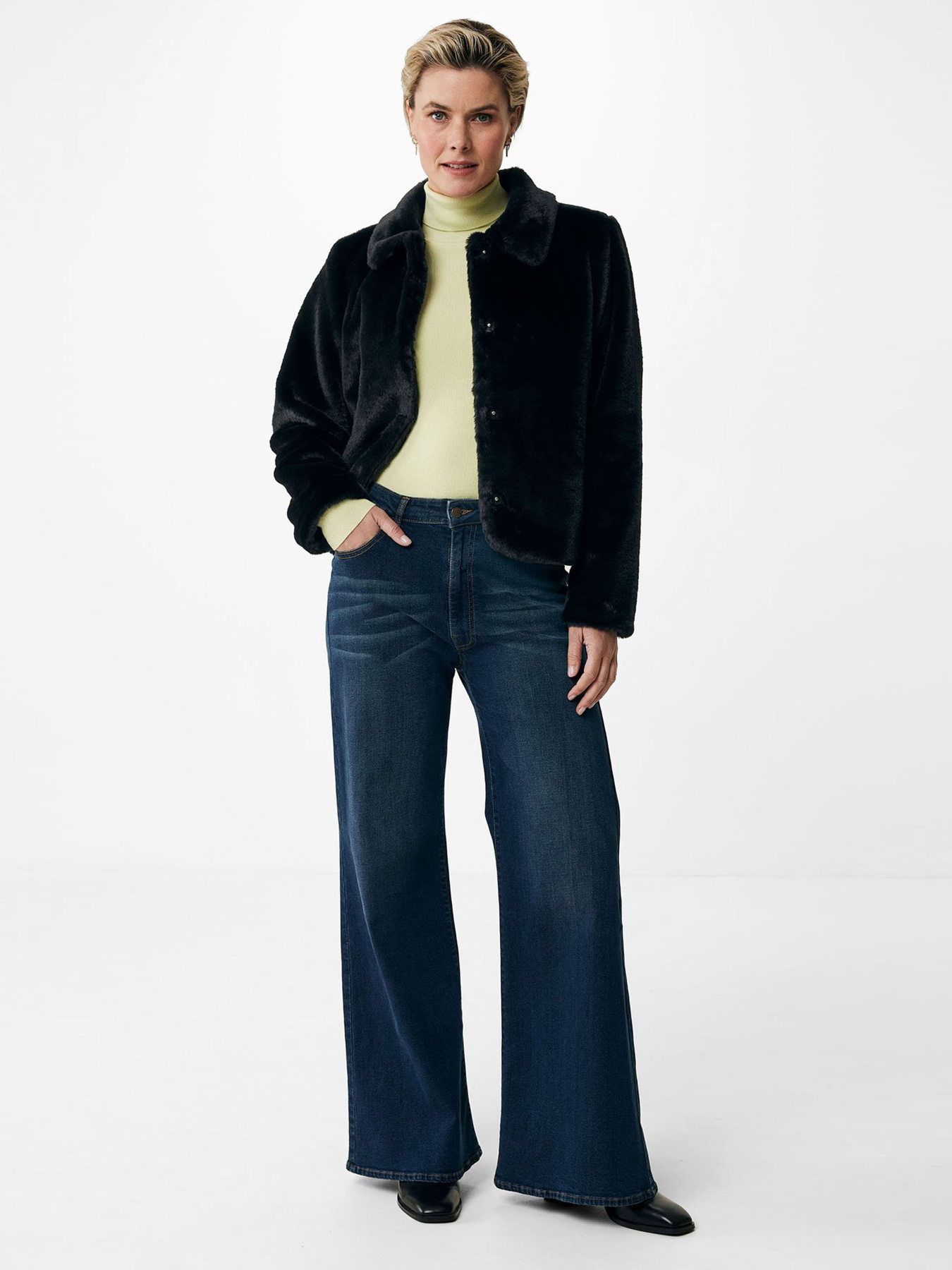 Шубы и дубленки MEXX модель MF006802843W Фото