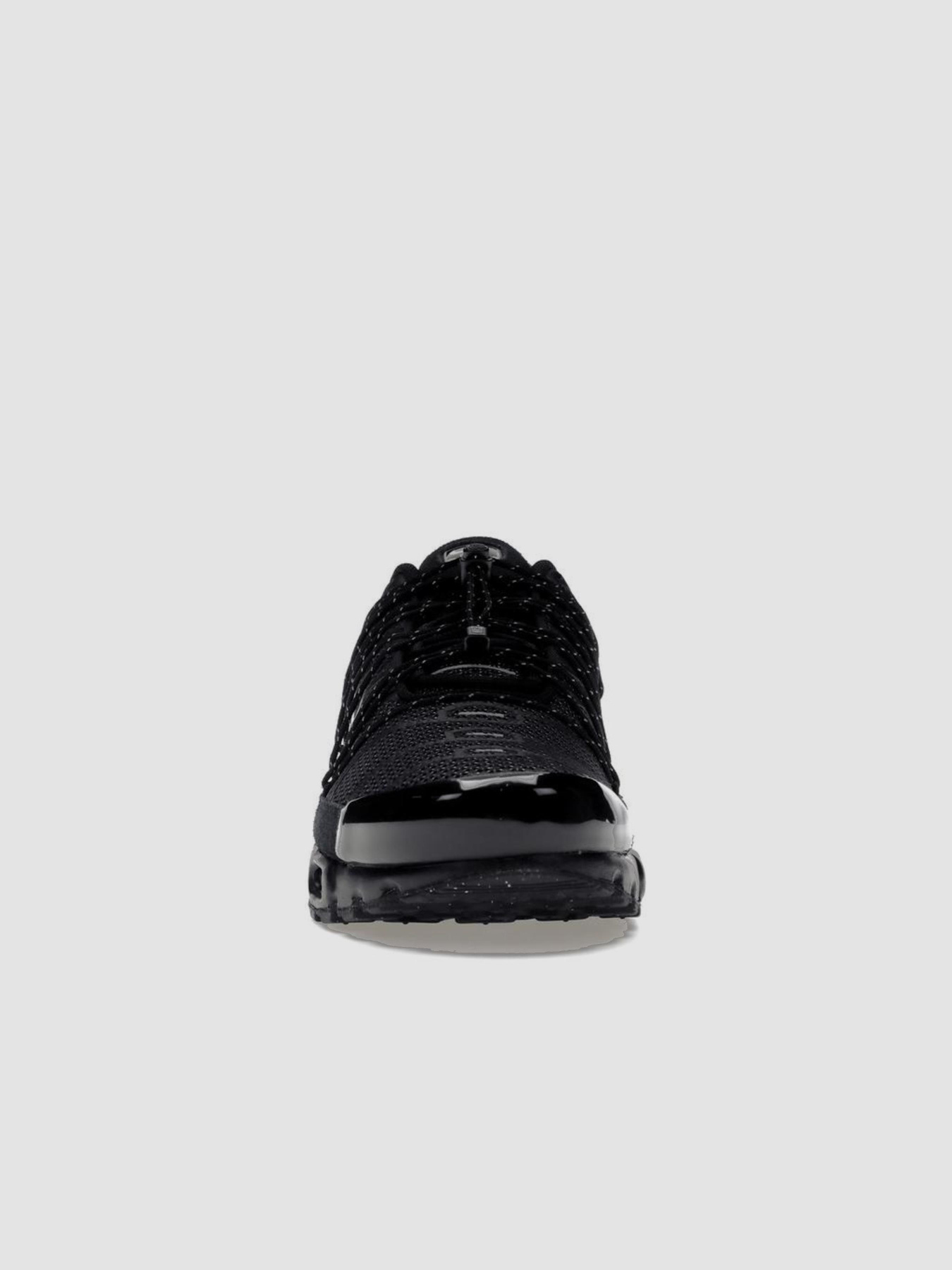 Кросівки NIKE Air Max Plus Utility модель FD0670-001 Фото