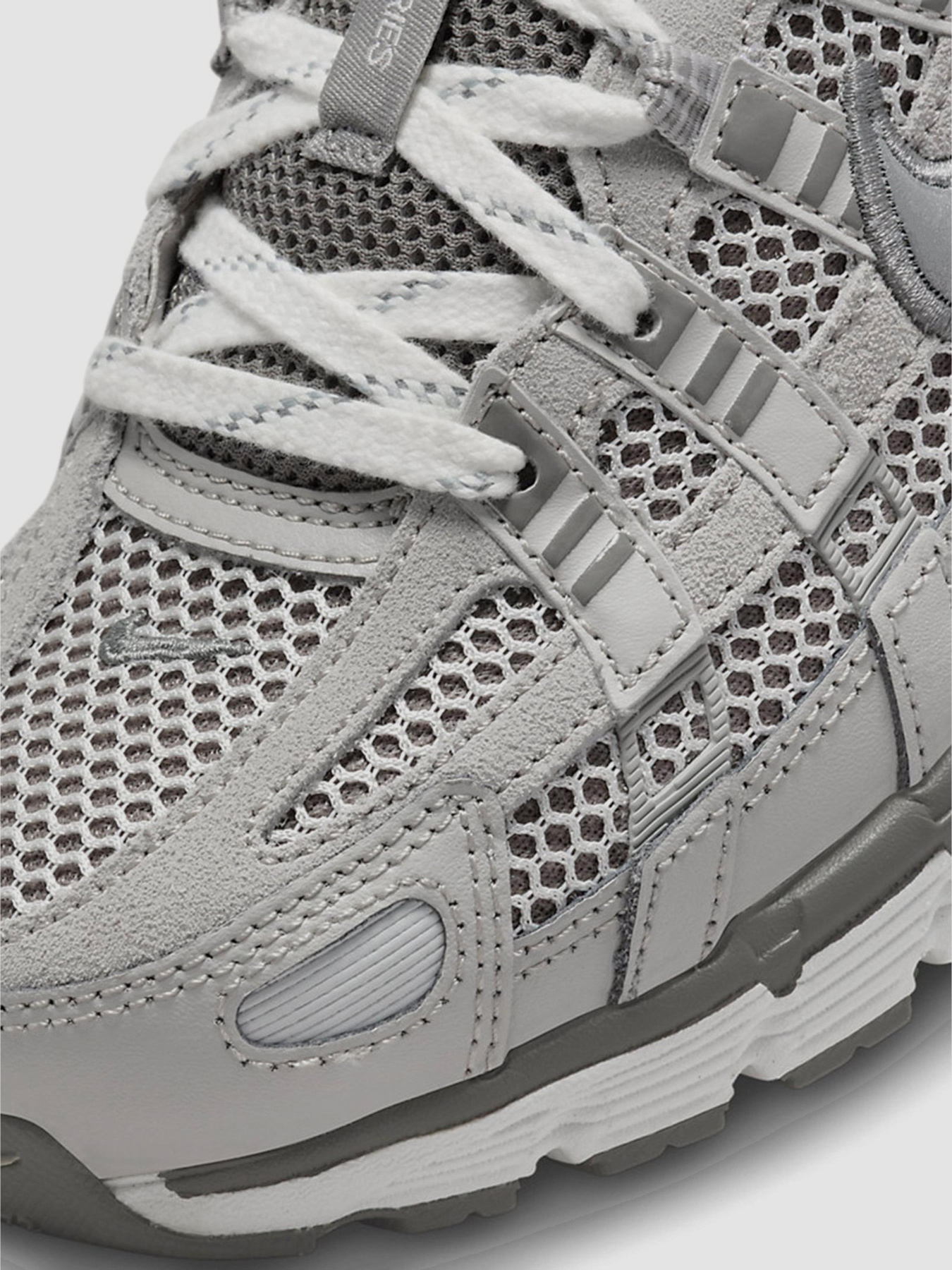 Кроссовки NIKE P-6000 Premium модель FN6837-012 Фото