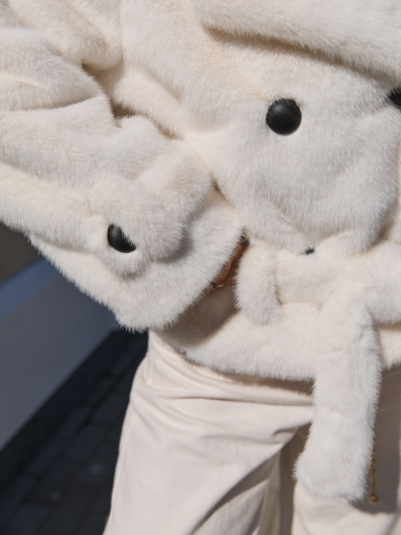 Шуба MilaNova модель Шуба ПВ-381белый Фото