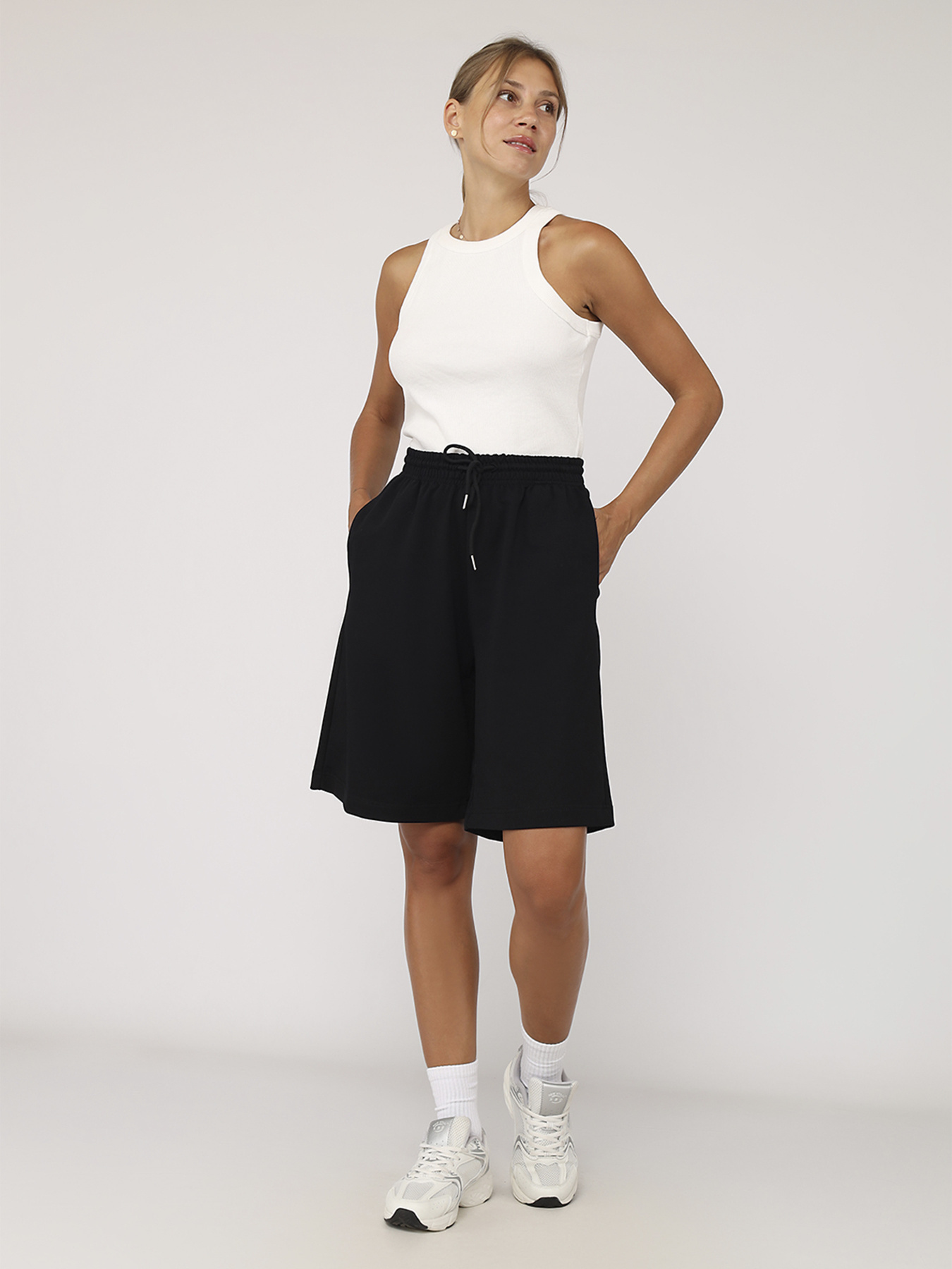 Спортивні шорти YUKI модель ЦБ-00280545 Спортивні шорти YUKI модель ЦБ-00280545 Фото