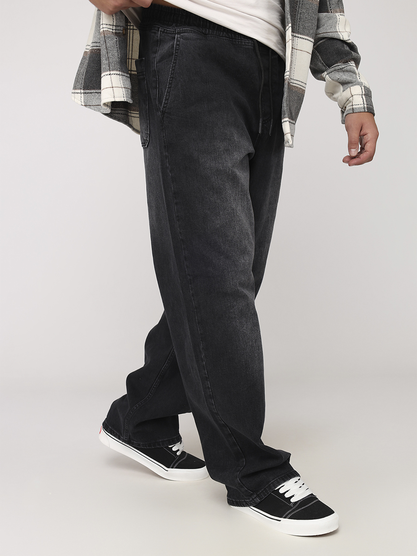 Джинсы мом YUKI модель ЦБ-00280657 Фото