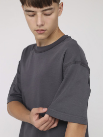 Футболка YUKI модель ЦБ-00282085 Фото