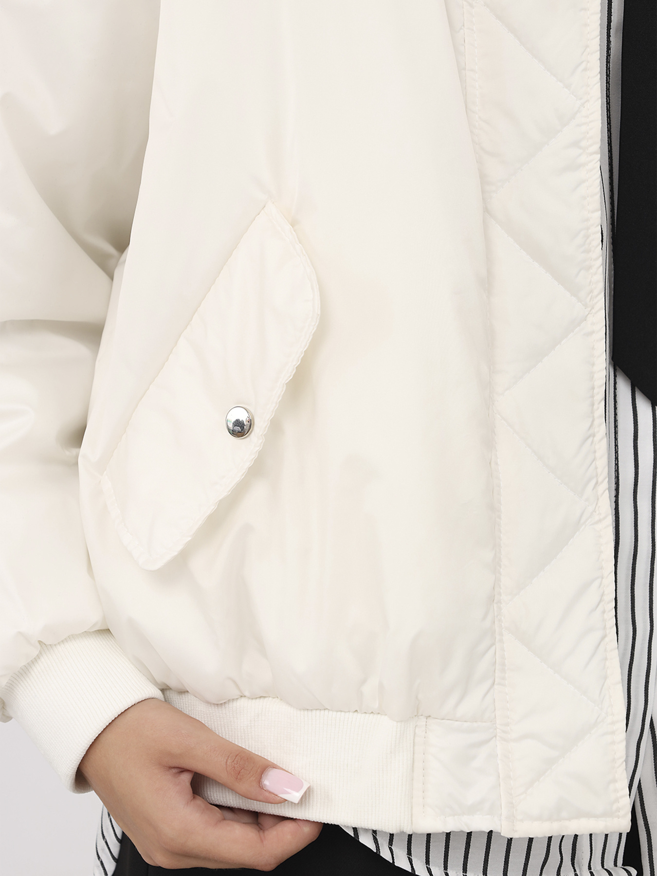 Бомбер YUKI модель ЦБ-00282183 Фото