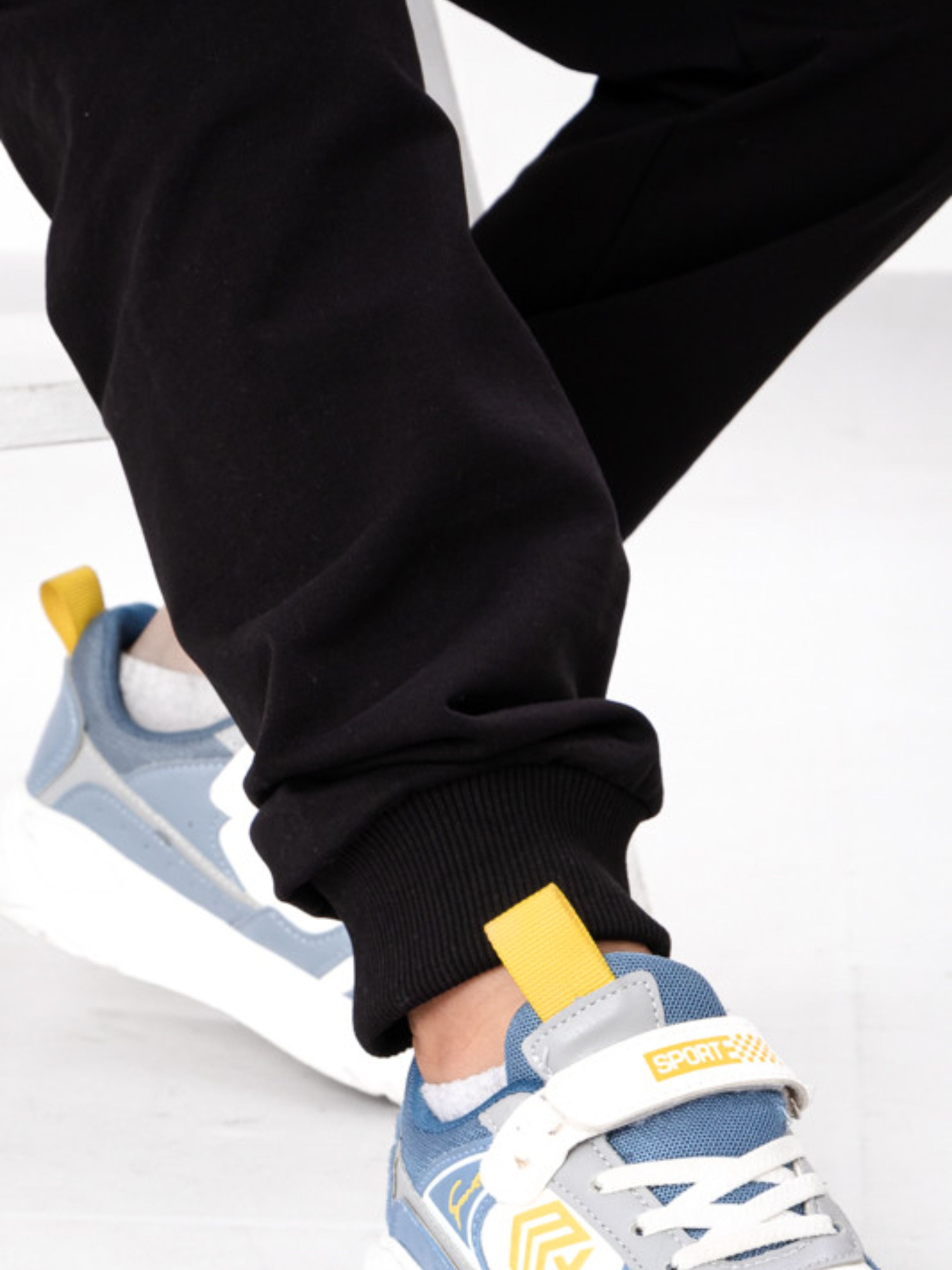 Джоггеры Носи своє модель 6155-057-33-4-chornij-up Фото