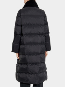 Куртки и дубленки Emporio Armani модель EW001395-AF12645-UC001 Фото