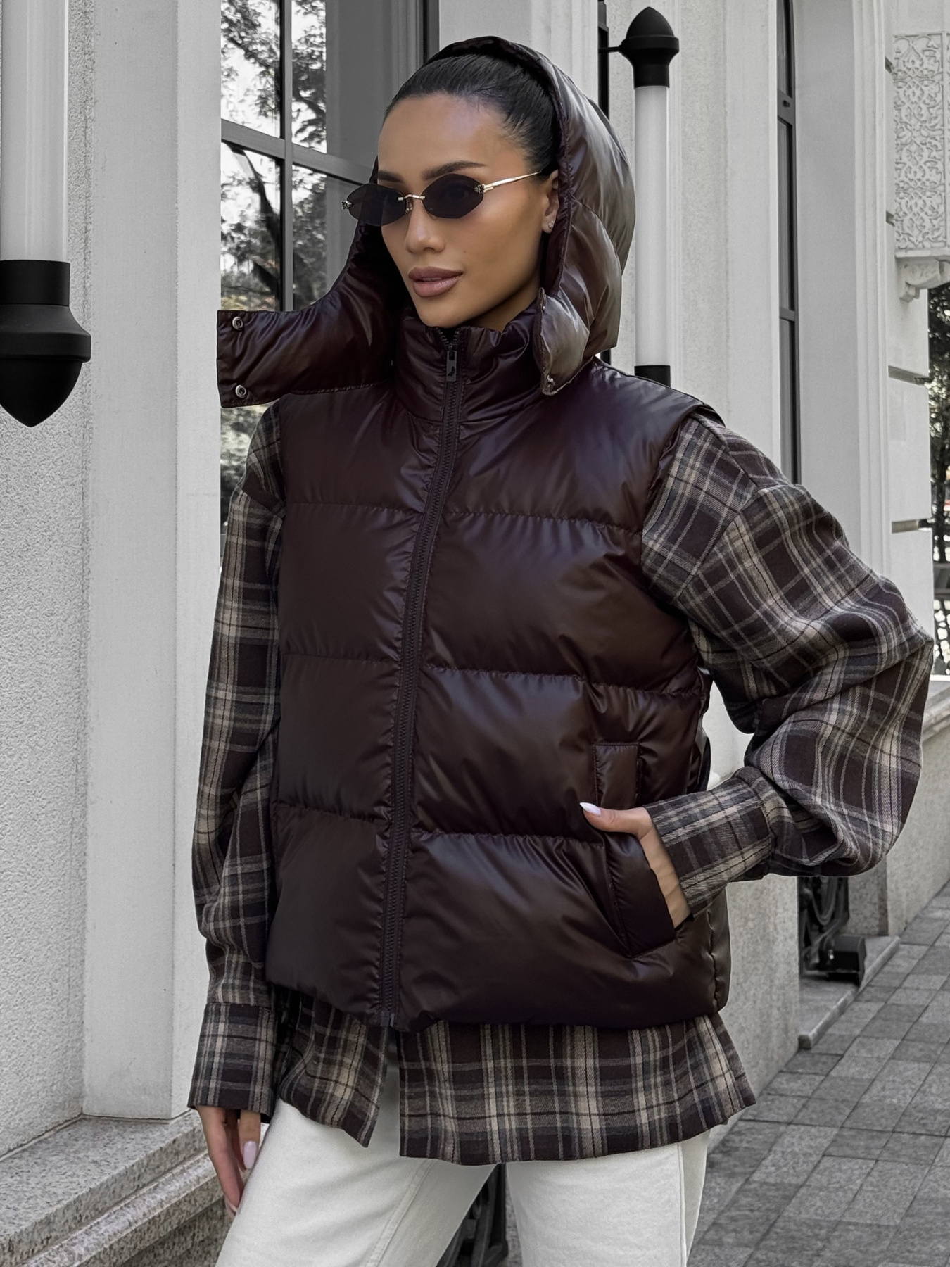 Утепленный жилет Jadone Fashion модель Zhylet_Kul_shokol Фото