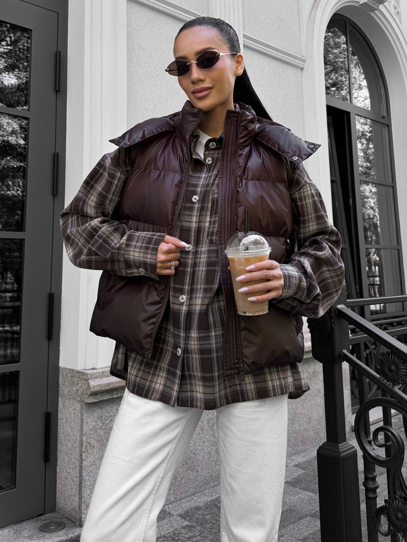 Утепленный жилет Jadone Fashion модель Zhylet_Kul_shokol Фото