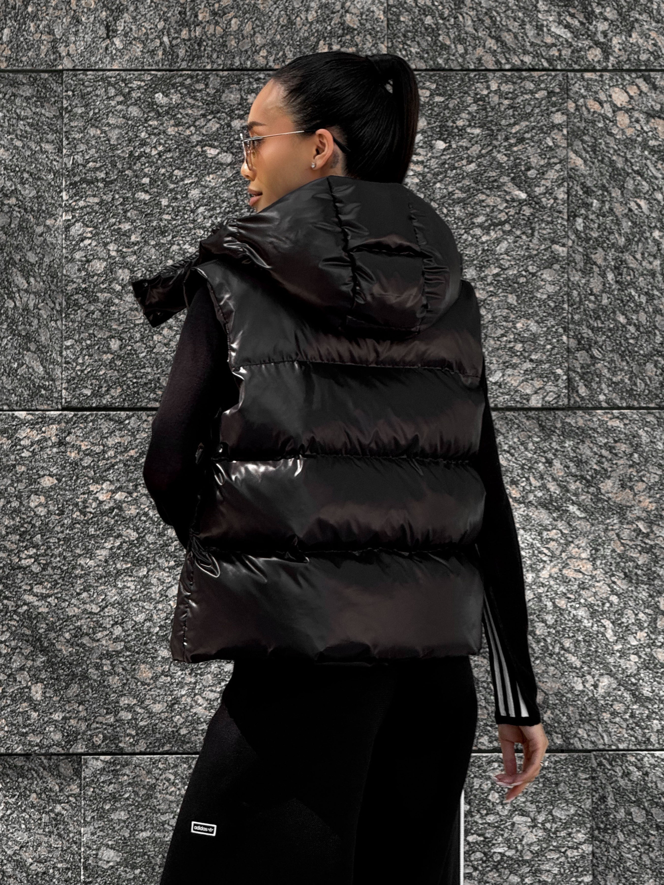 Жилет з утеплювачем Jadone Fashion модель Zhylet_Kul_chorne Фото