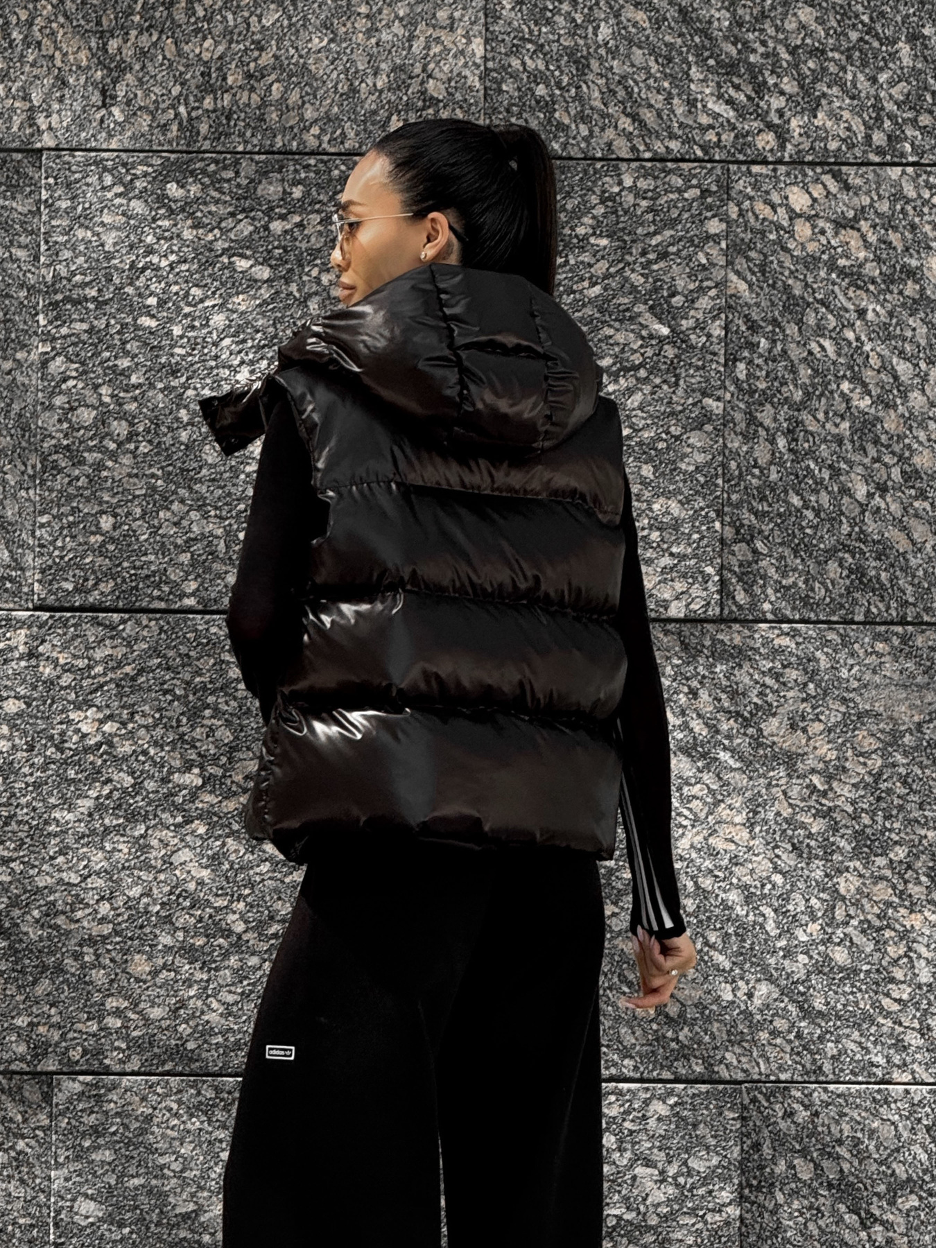 Утепленный жилет Jadone Fashion модель Zhylet_Kul_chorne Фото