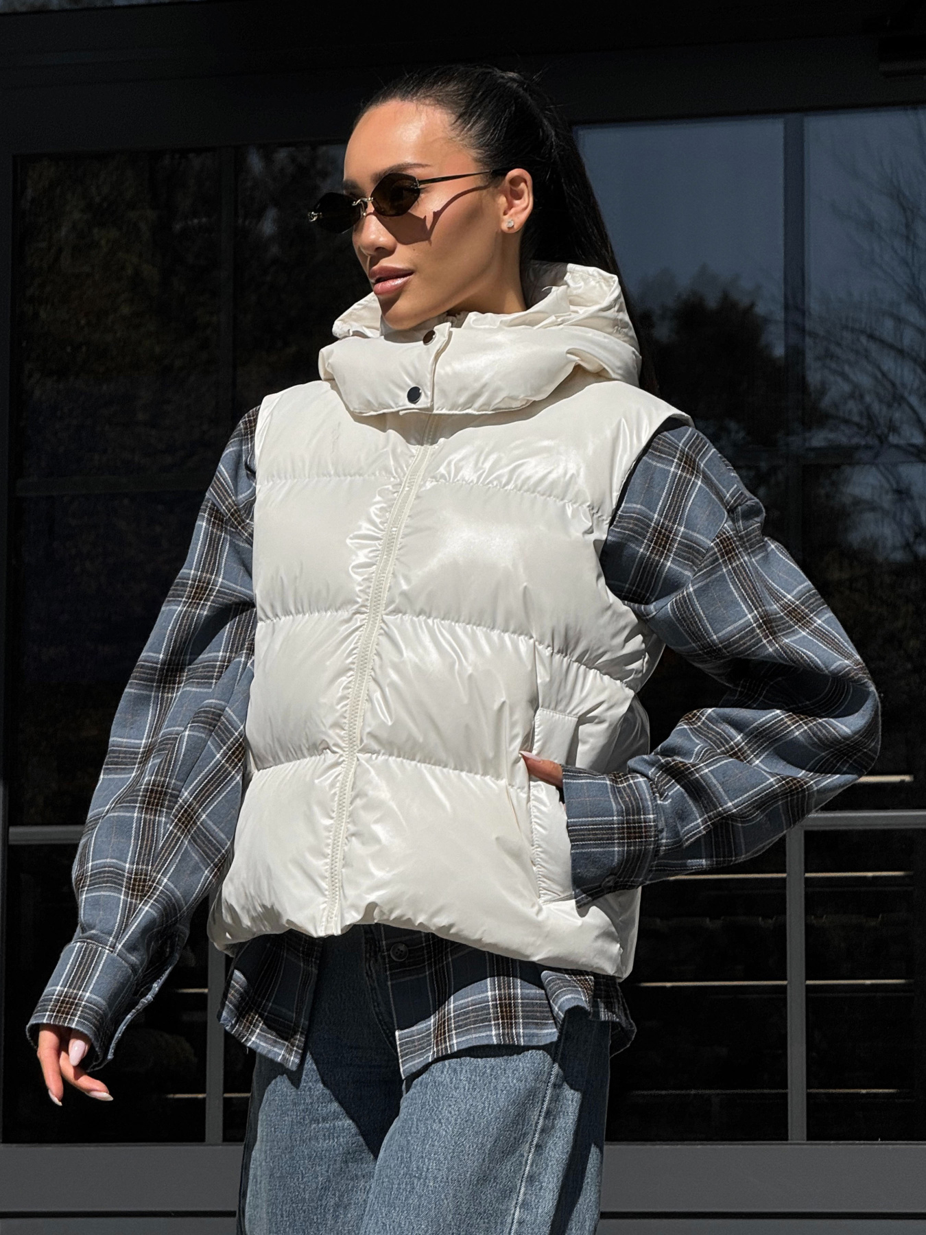 Утепленный жилет Jadone Fashion модель Zhylet_Kul_bile Фото