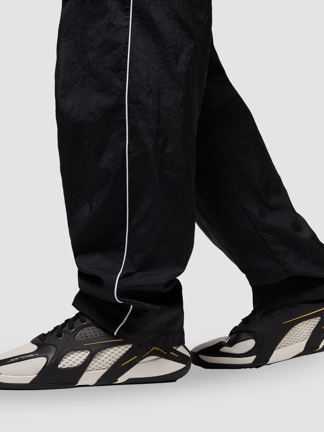 Повсякденні штани Jordan Air Sport Classic Pants модель IB2243-010 Фото