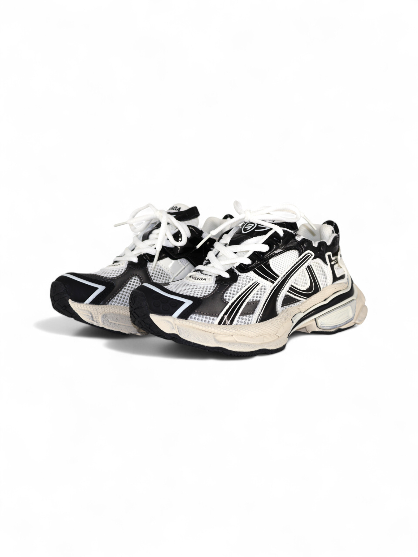 Кроссовки Calorie  модель YE88153C чорно-білі (37-40) Фото