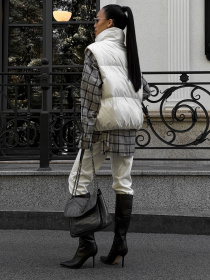 Жилет с утеплителем Jadone Fashion модель Zhylet_Hat_moloko Фото