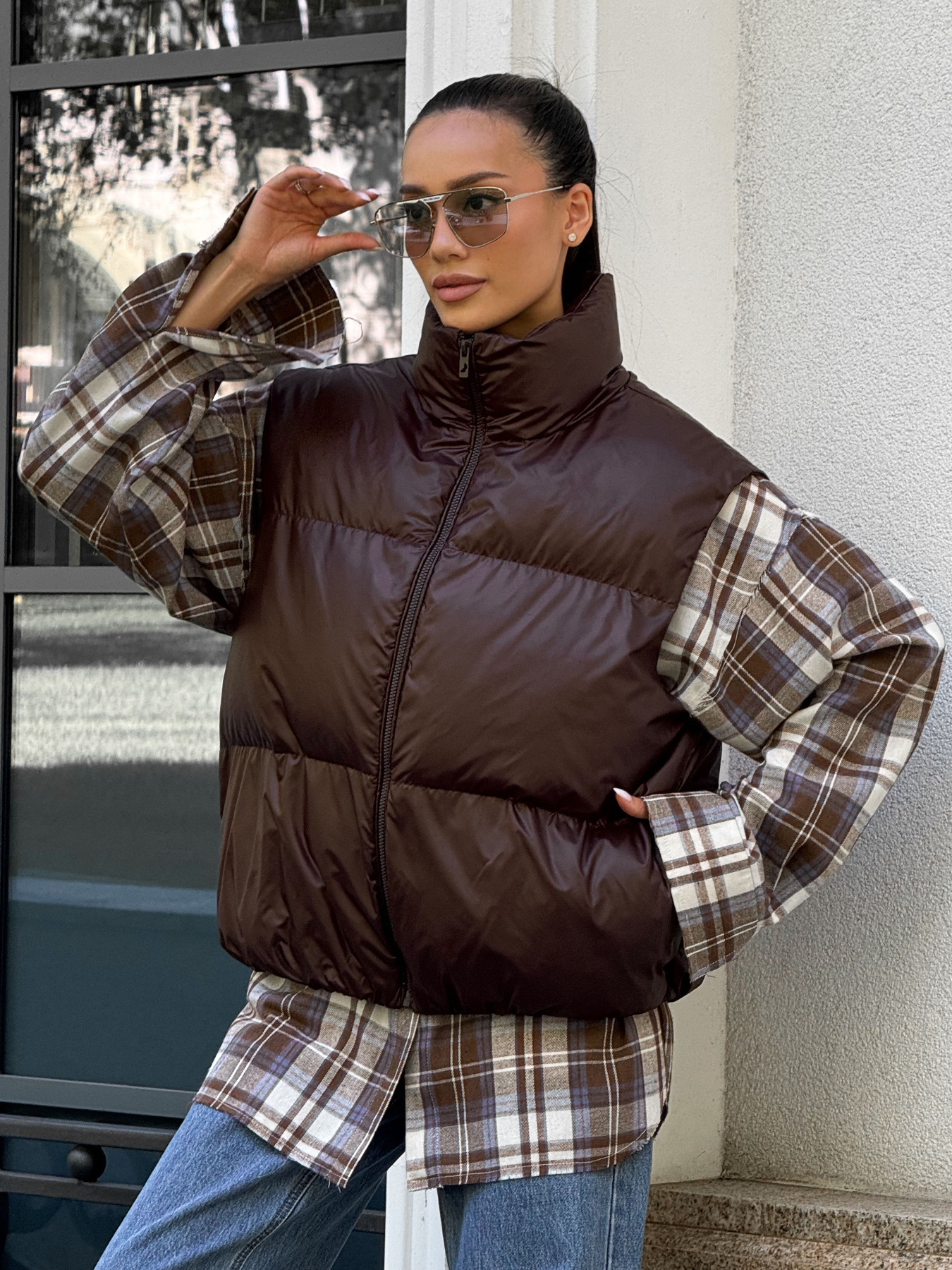 Жилет с утеплителем Jadone Fashion модель Zhylet_Hat_choko Фото