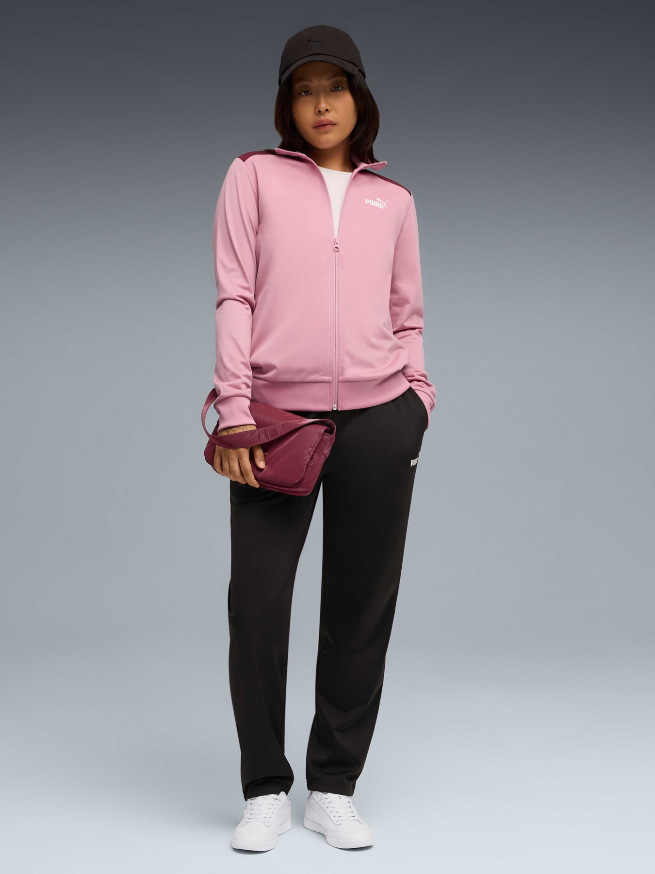 Спортивный костюм PUMA Poly Suit модель 685075 Фото