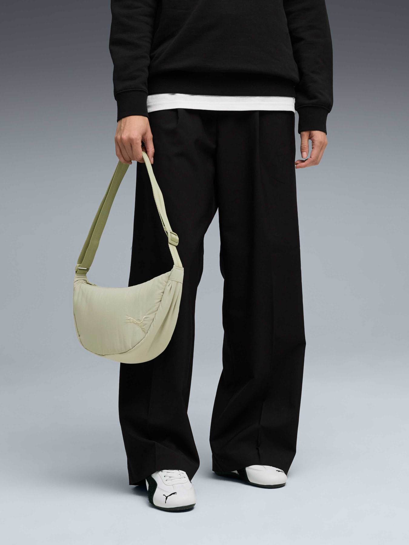 Сумка PUMA Her Half Moon Bag модель 091716 Фото