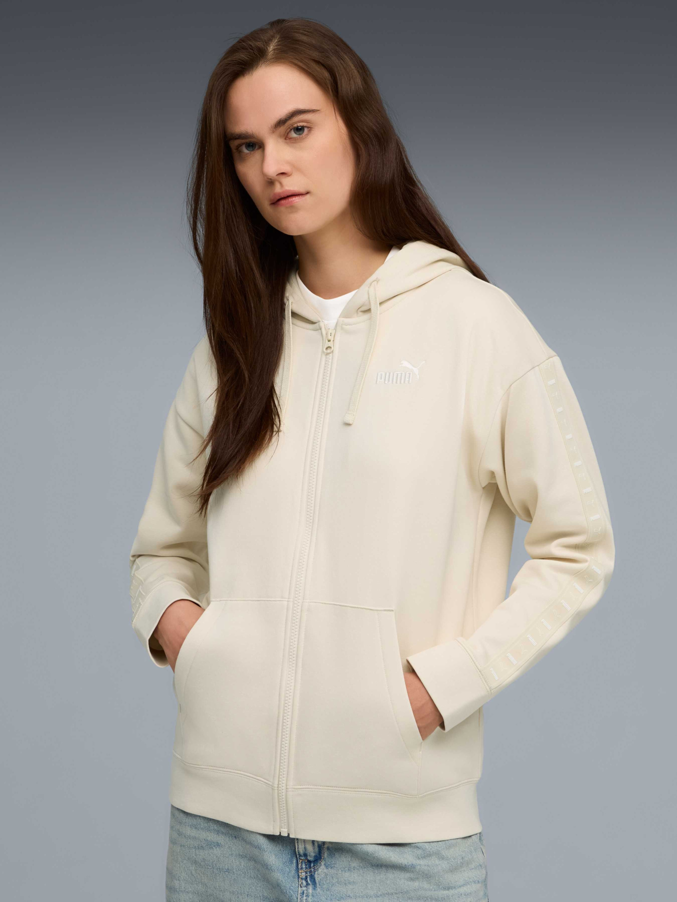 Спортивная кофта PUMA Ess Tape Full-zip Hoodie модель 688097 Фото
