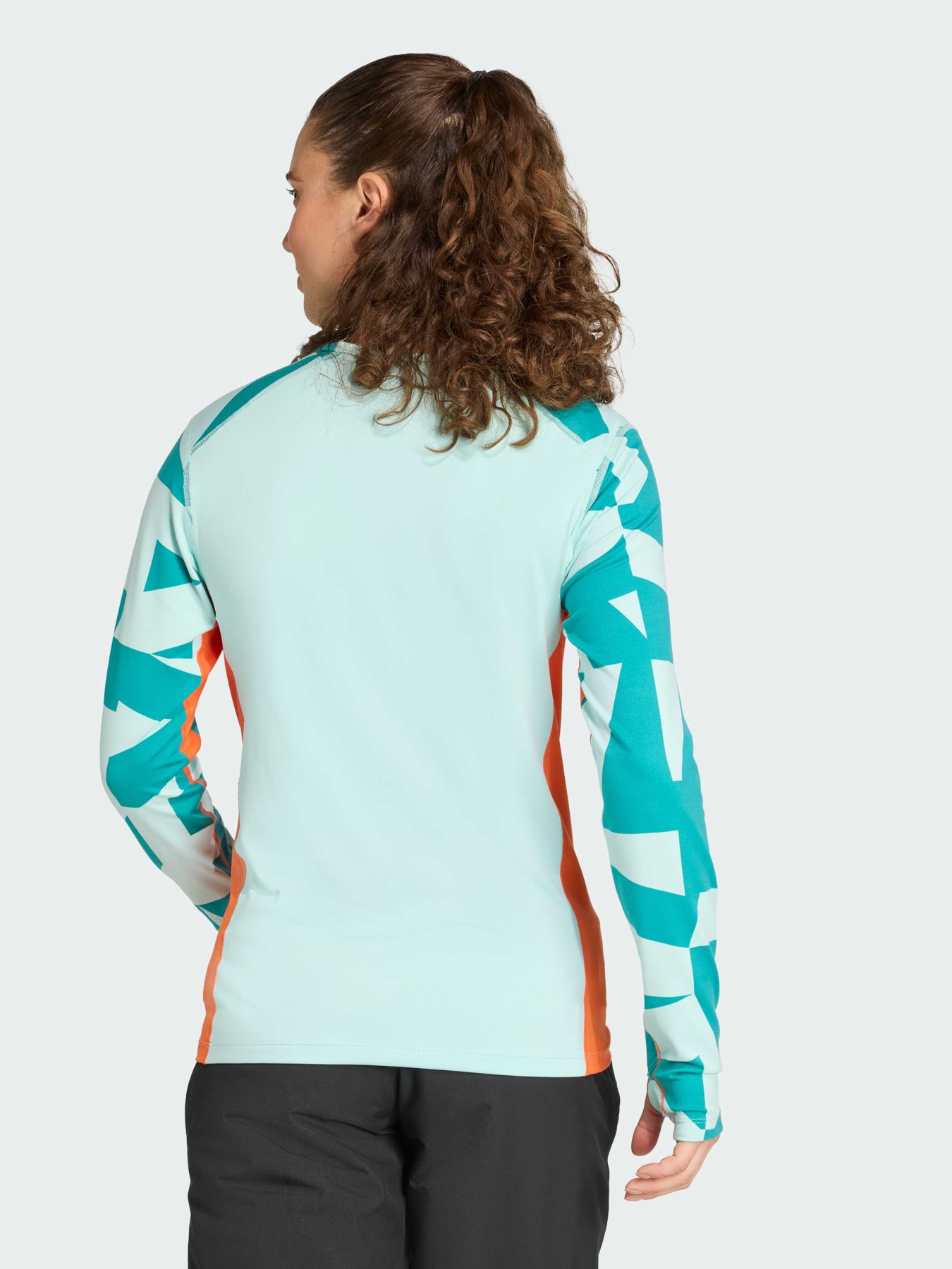 Лонгслив Adidas модель JP2761 Фото