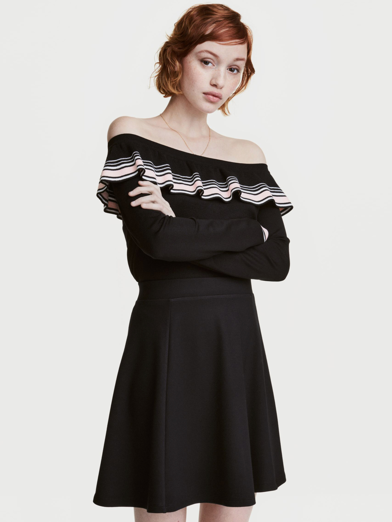 Худи и свитшоты H&M модель 4618345RP2_черный Фото