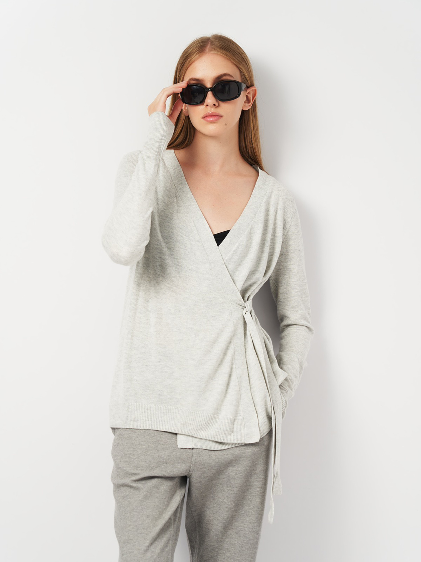 Кофты и свитера H&M модель 2001039ral_Светло-серый Фото