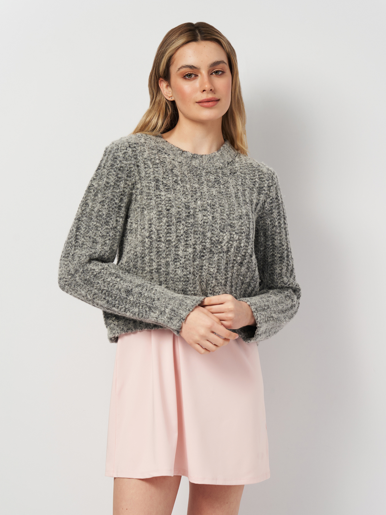 Худі та світшоти Weekday модель 1002034arl_Серый Фото