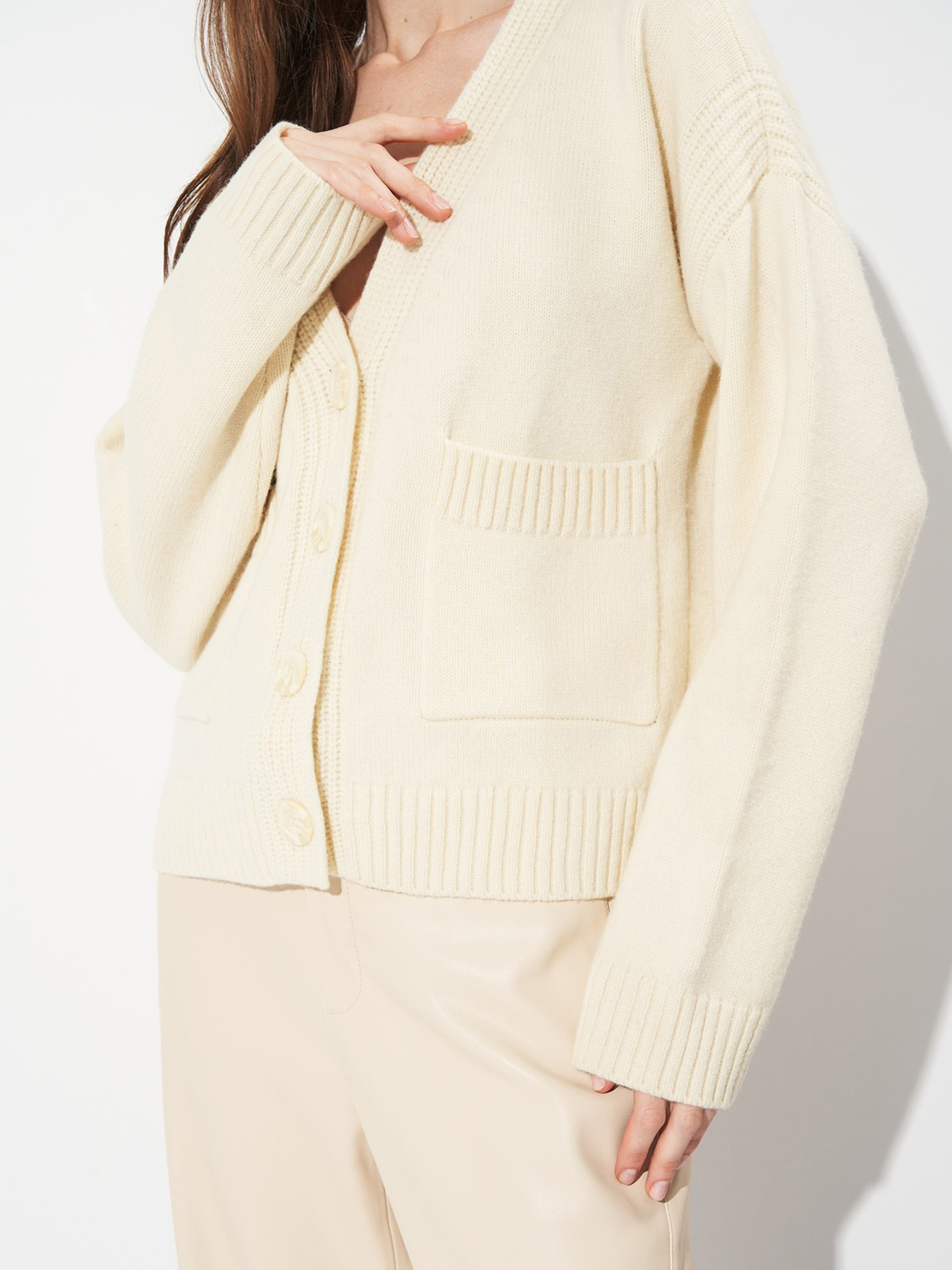 Кофти та светри H&M модель 8553031wer_Молочный Фото