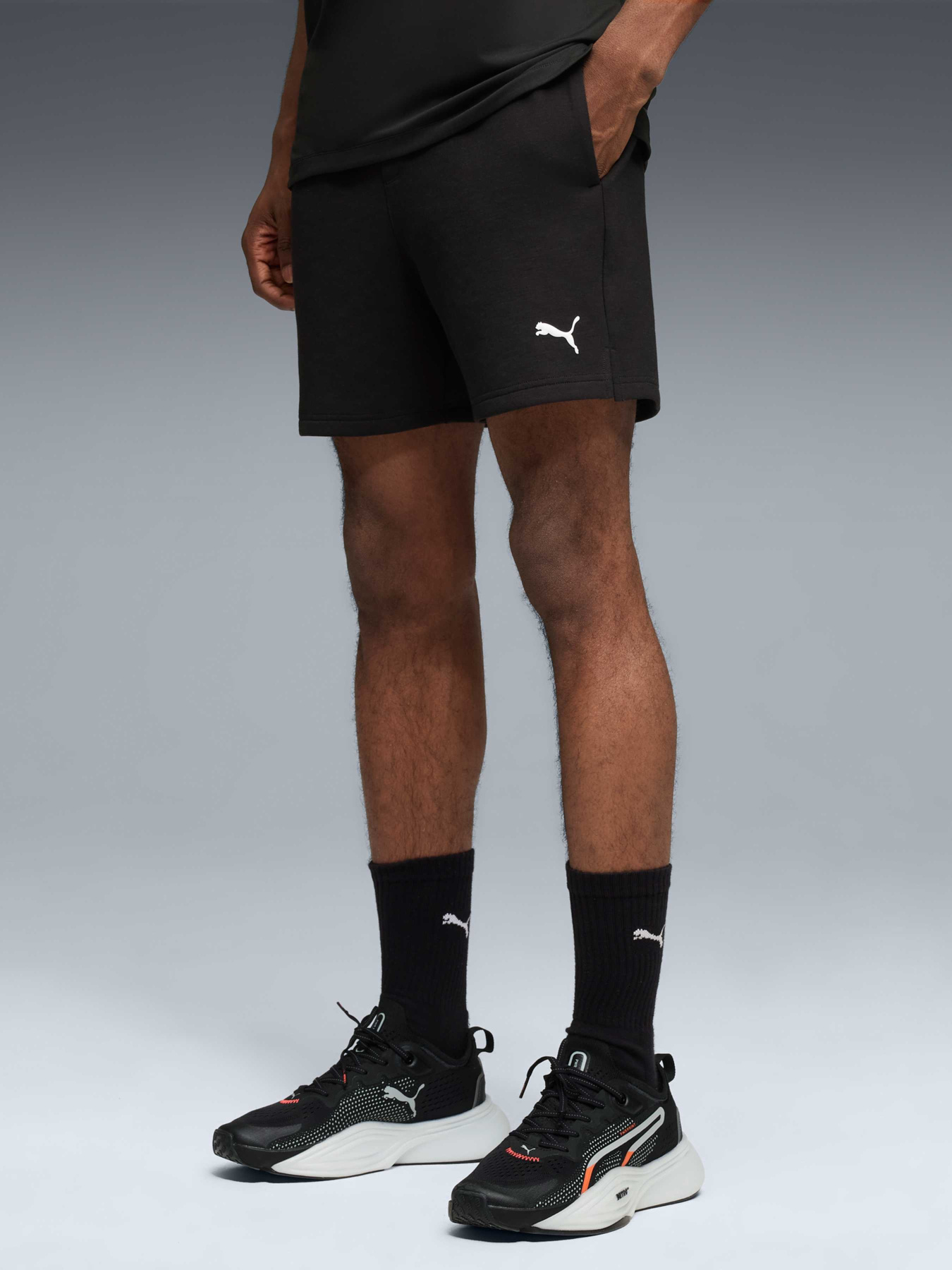 Шорты спортивные PUMA M Cloudspun 5" Branded Short модель 527598 Фото