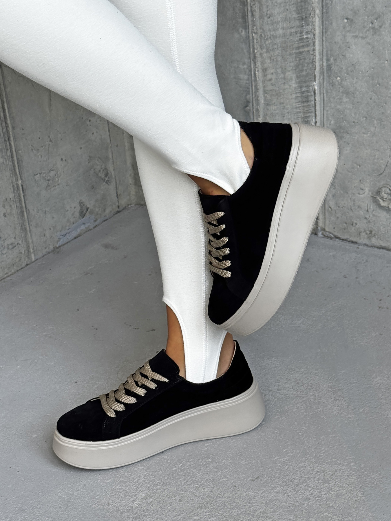 Кроссовки INNOE модель 777526-2 Фото