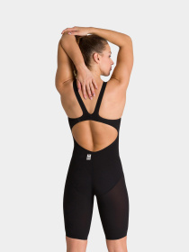 Костюм для плавания Arena модель 001128-553 Фото