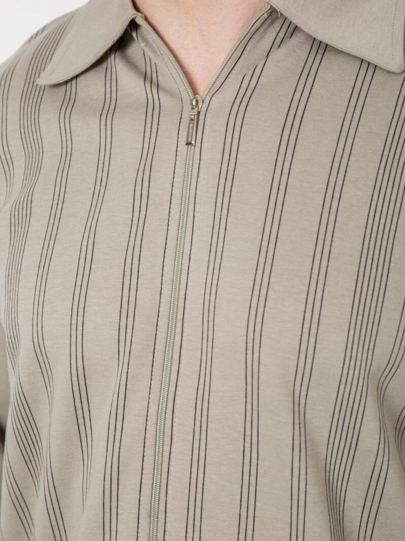 Кофта Ager модель У-1135827::000000158 Фото