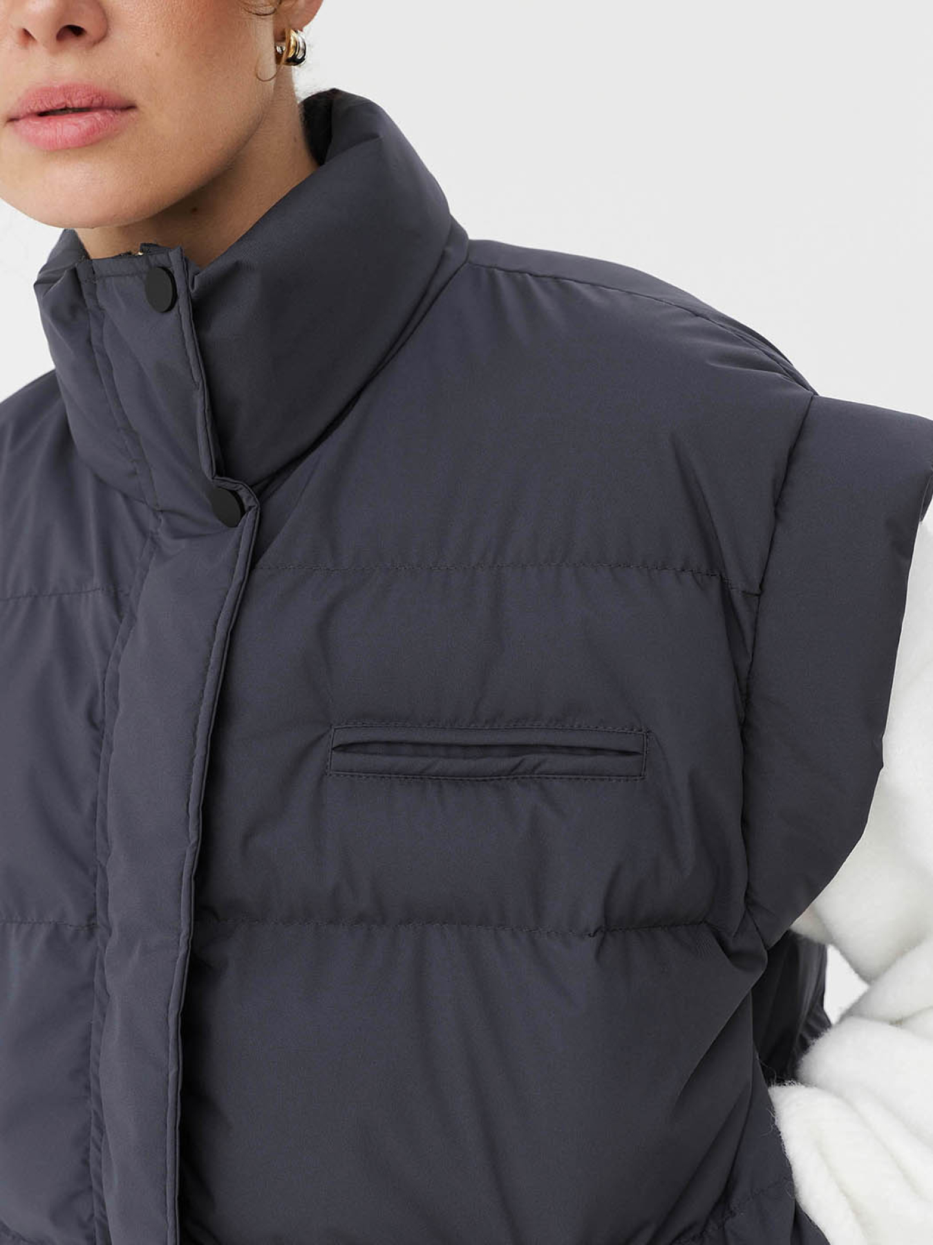 Утеплений жилет FASHIONISTA модель 9054 Фото