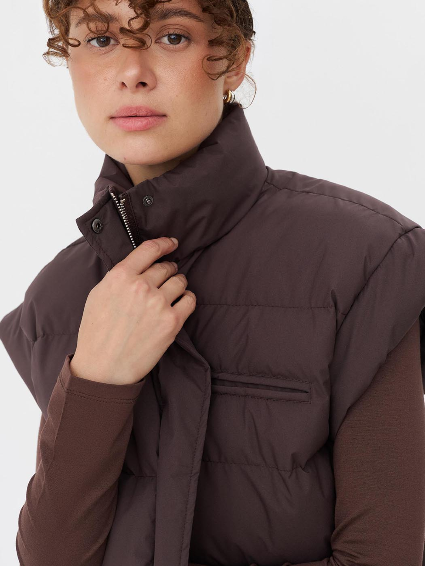 Утепленный жилет FASHIONISTA модель 9054 Утепленный жилет FASHIONISTA модель 9054 Фото