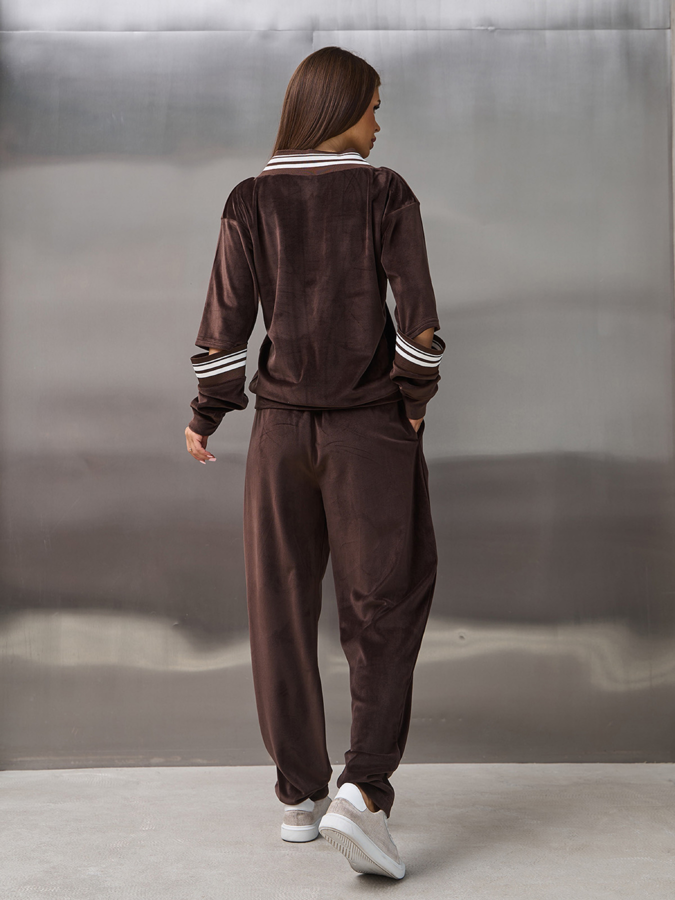 Костюм ISSA Plus модель 15307_темно_коричневый Фото