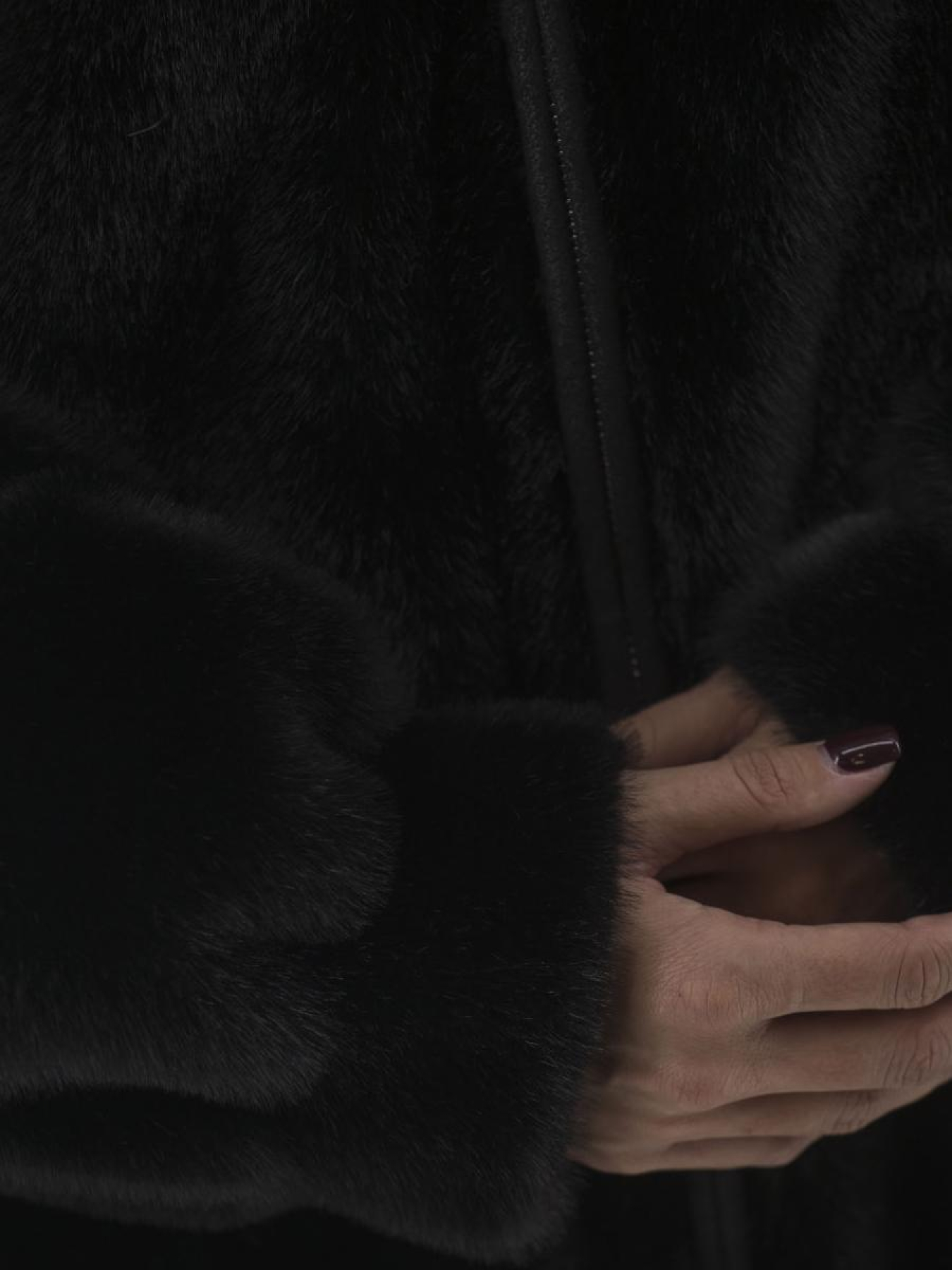 Шубы и дубленки Bella Bicchi модель 28924 Фото