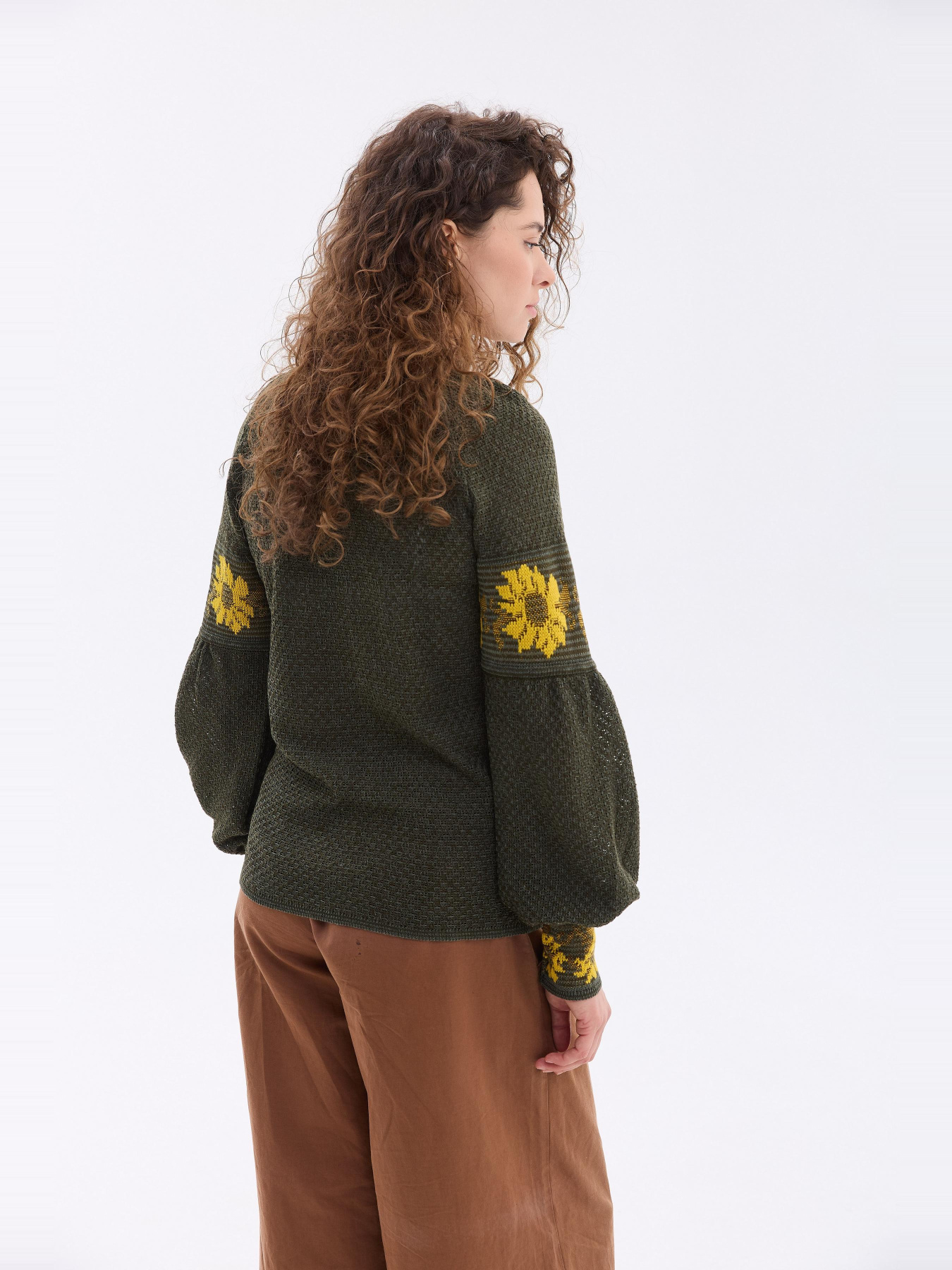 Вышиванки MEREZHKA модель vl828 Фото