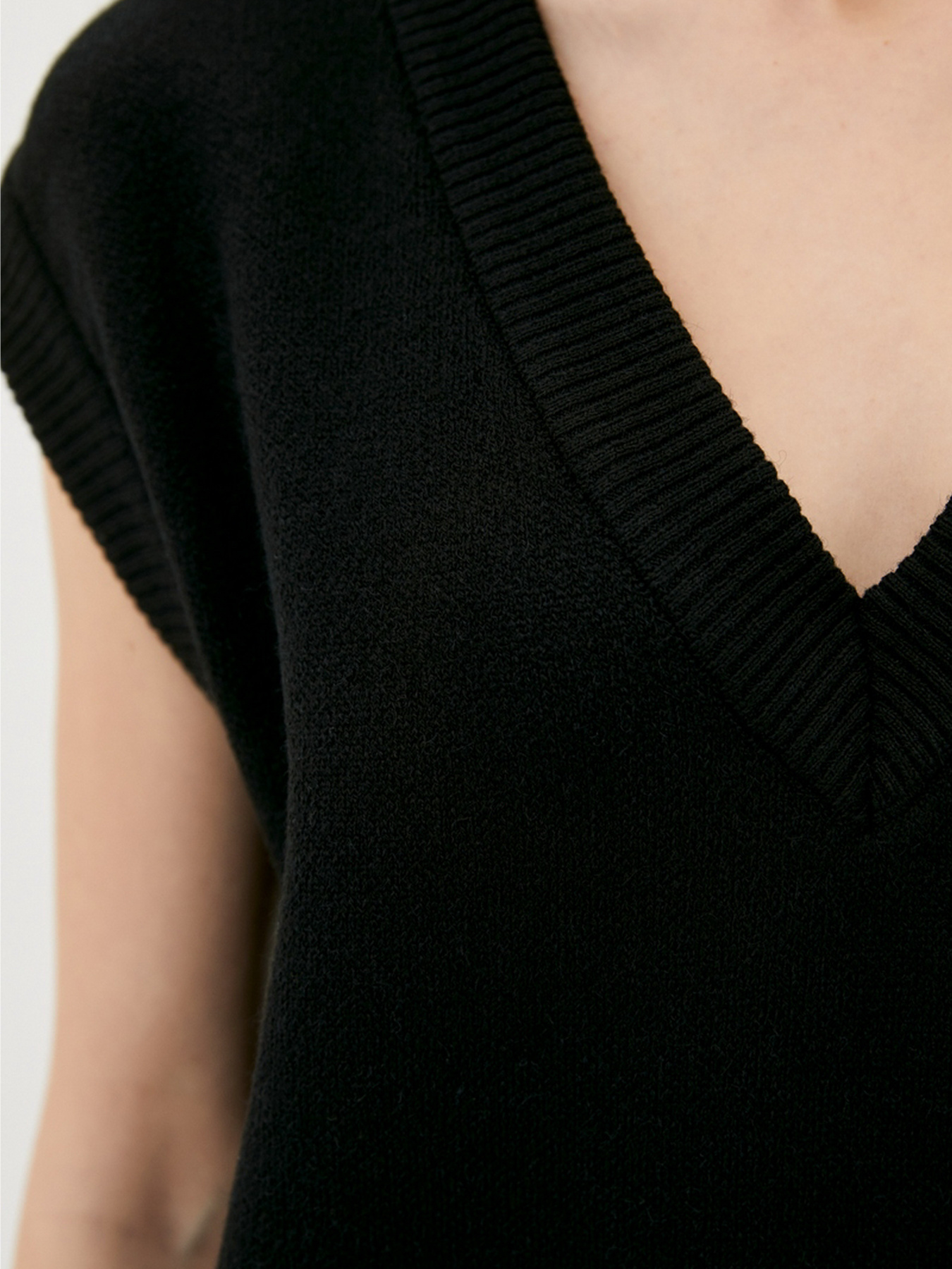 Жилет Sewel модель QW878010000 Фото