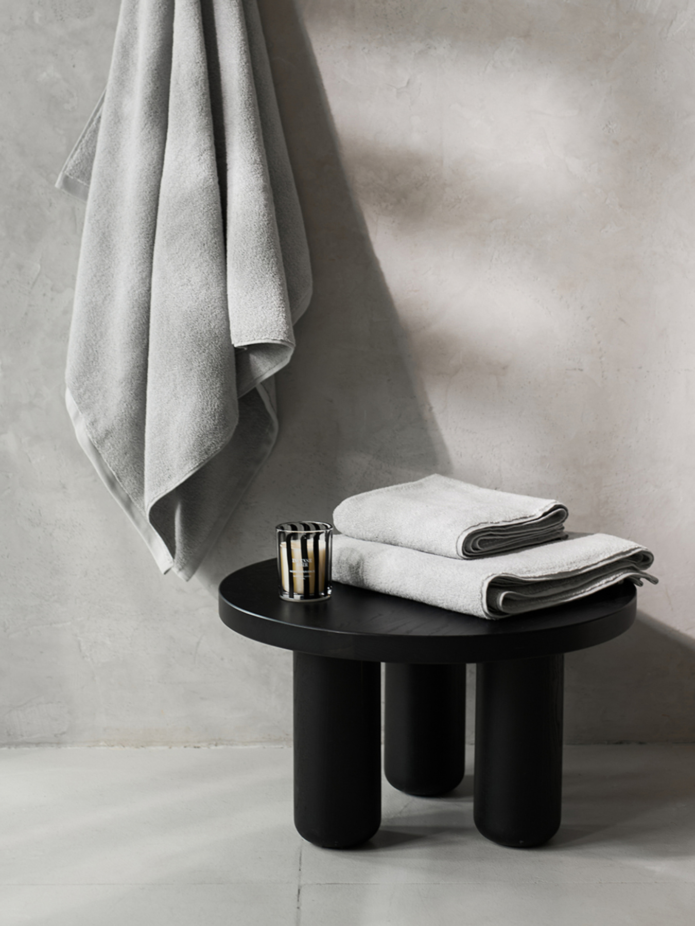 Полотенце из натурального хлопка "Нежность" светло-серое MBM MY HOME модель BT-11 GRAY/BLUE Фото