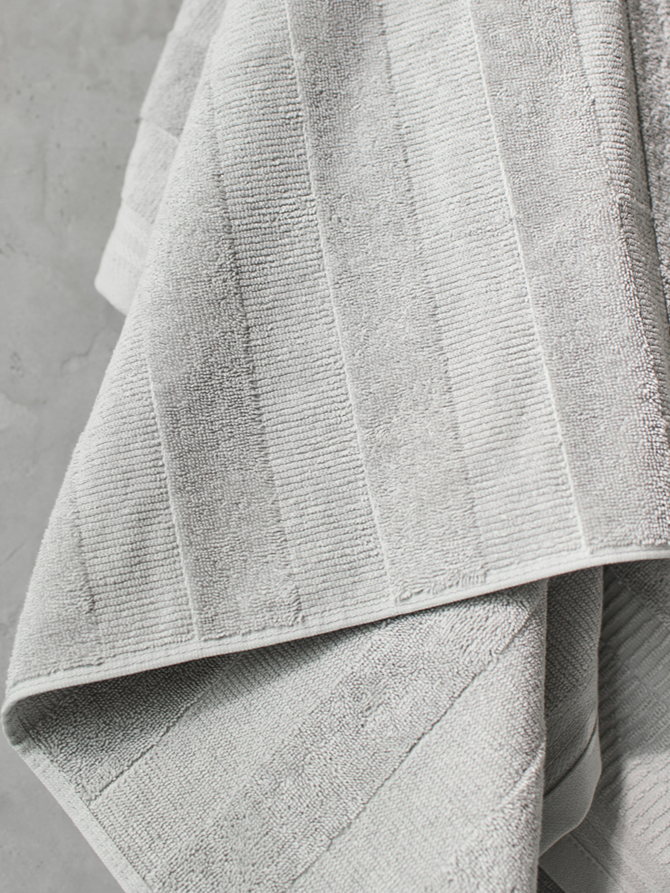 Полотенце из натурального хлопка "Вдохновение" светло-серое MBM HOME модель BT-12 GRAY/BLUE Фото