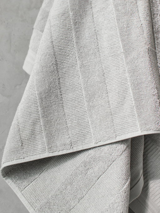 Полотенце из натурального хлопка "Вдохновение" светло-серое MBM HOME модель BT-12 GRAY/BLUE Фото