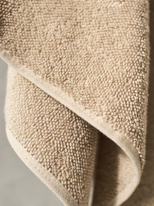 Полотенце из натурального хлопка "Прикосновение" бежевое MBM HOME модель BT-13 BEIGE Фото