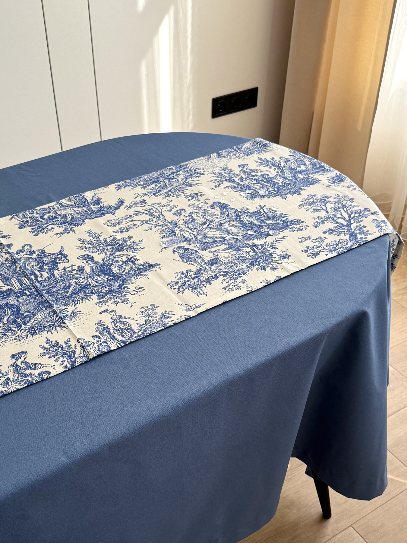 Ранер-доріжка для обіднього столу DUCK водовідштовхуюча Italiano Blue Ecotton модель 25326 Фото