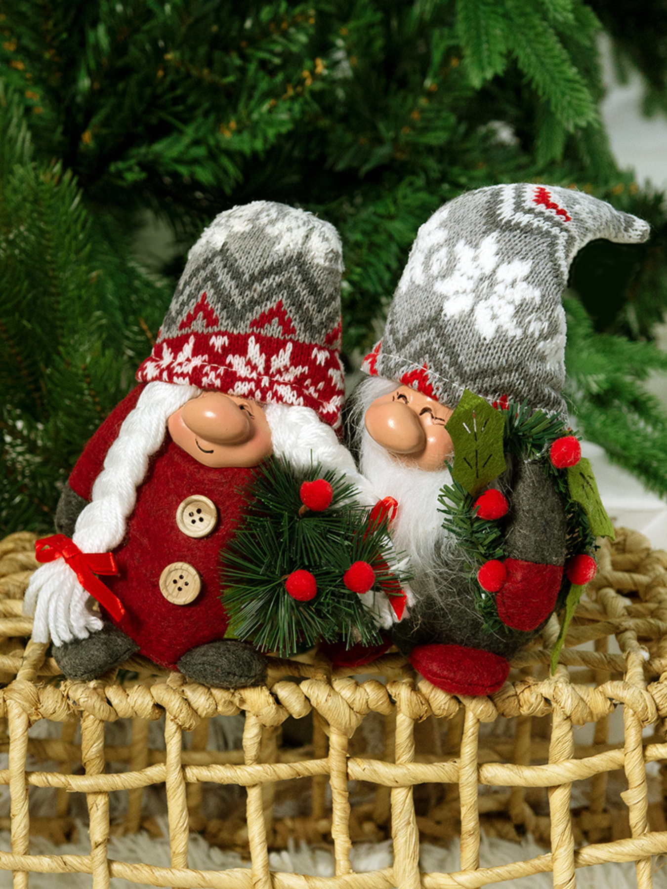 Гном декоративный новогодний MBM HOME модель DH-NY-01 GRAY Фото