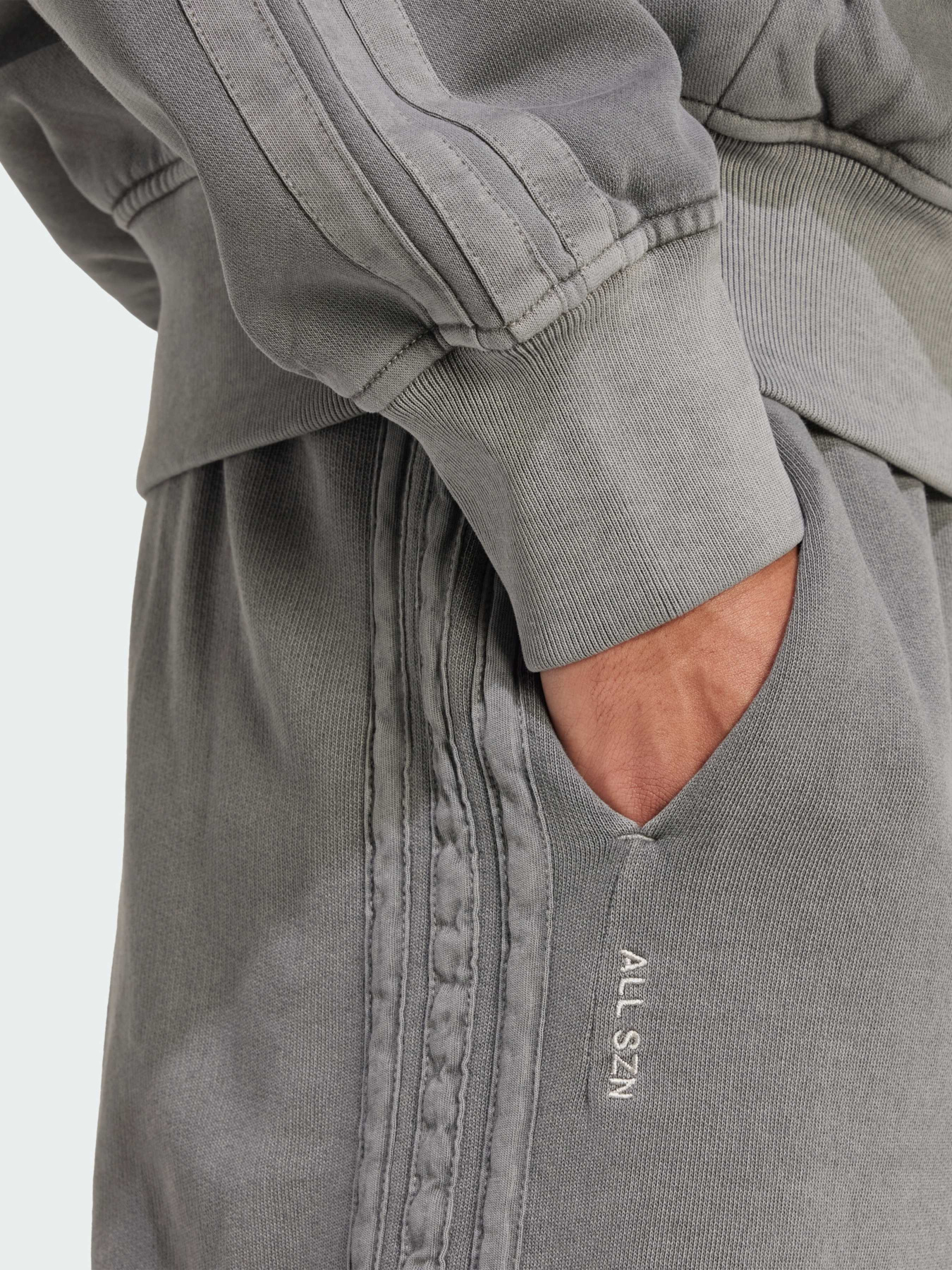 Шорты Adidas модель JN0607 Фото