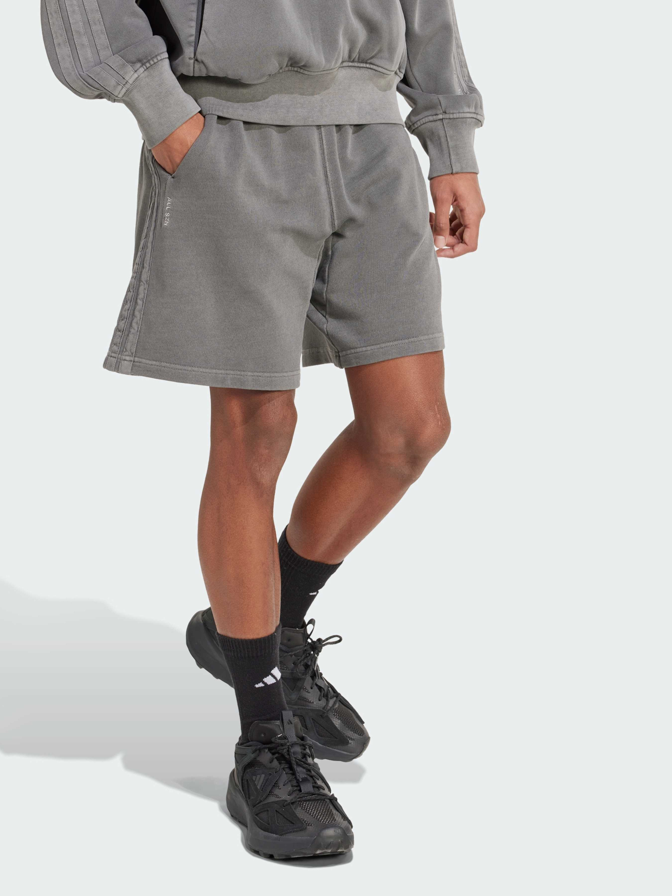 Повсякденні шорти Adidas модель JN0607 Фото