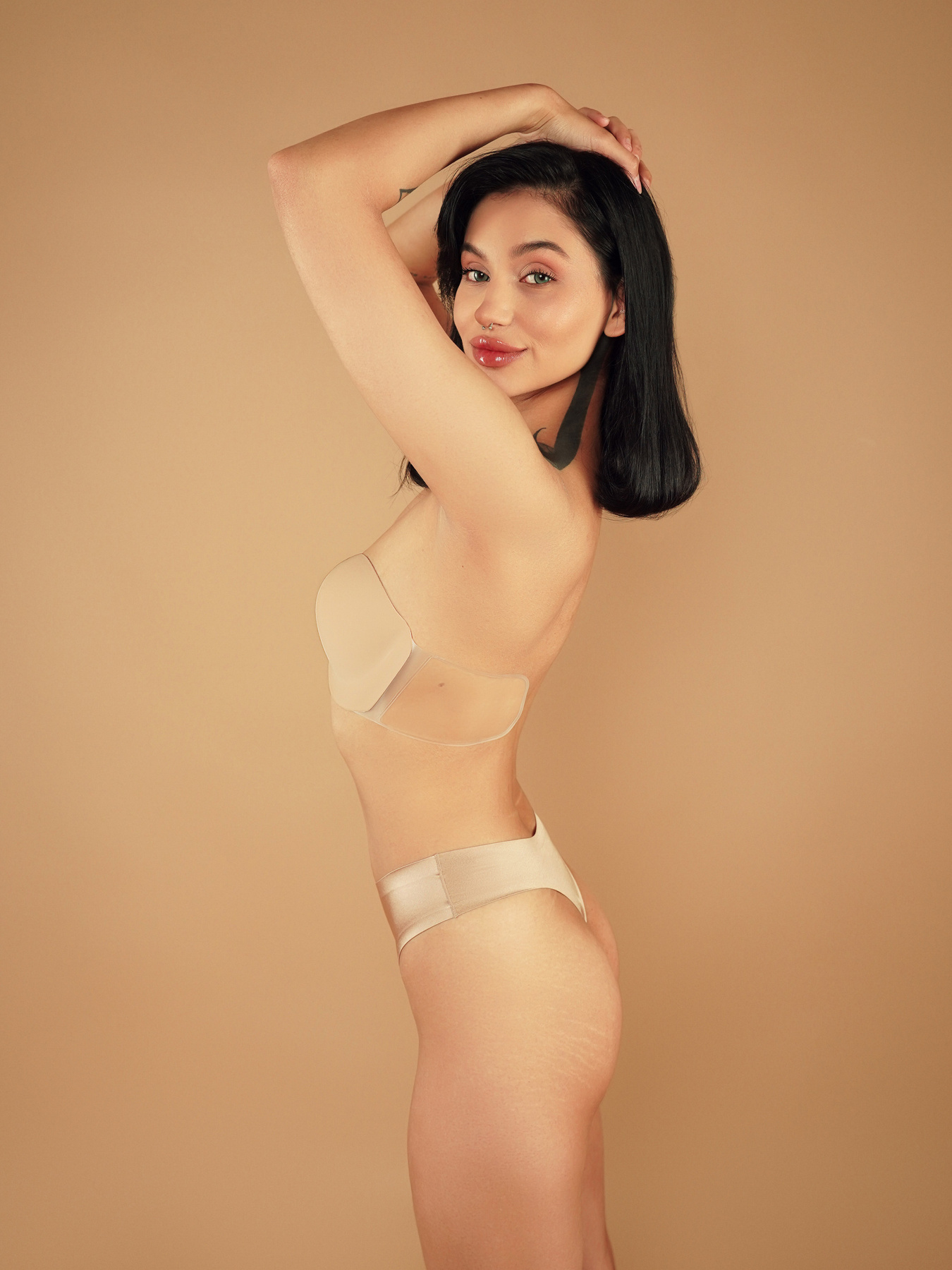 Бюстгальтер Brabrabra невидимка модель SLZ99909088_nude Фото