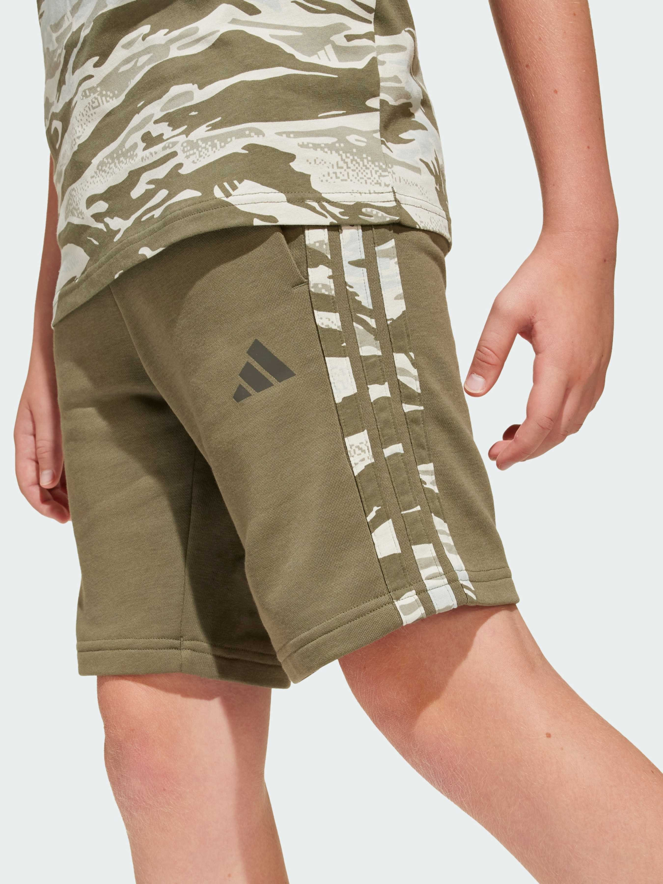 Повсякденні шорти Adidas модель JC7497 Фото