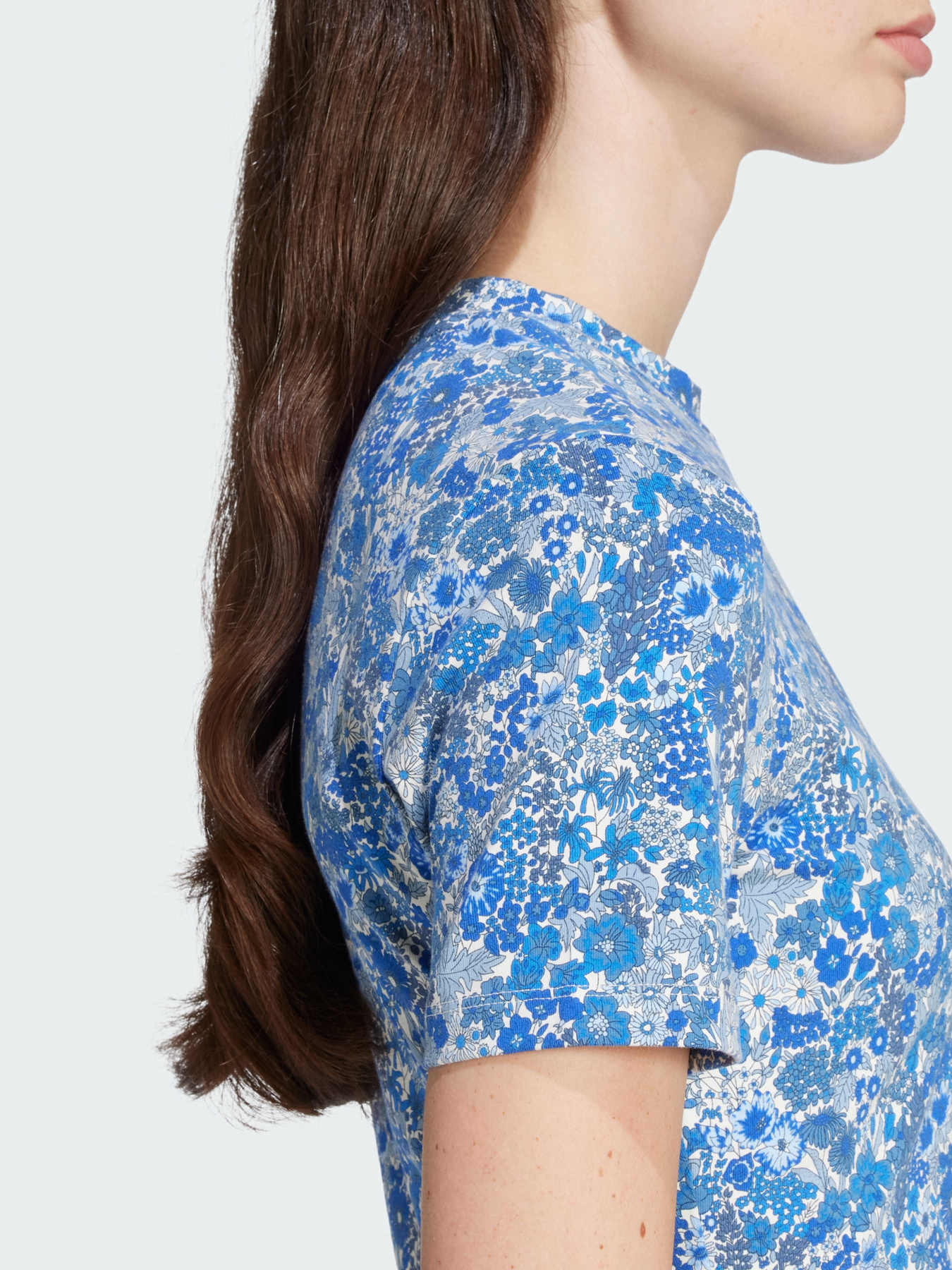 Спортивный топ Adidas модель JC5311 Фото