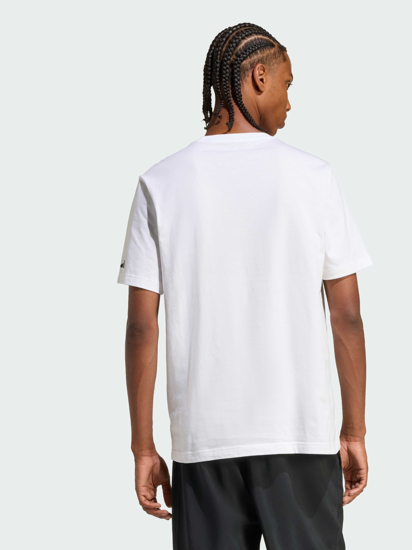 Футболка Adidas модель KD9094 Футболка Adidas модель KD9094 Фото