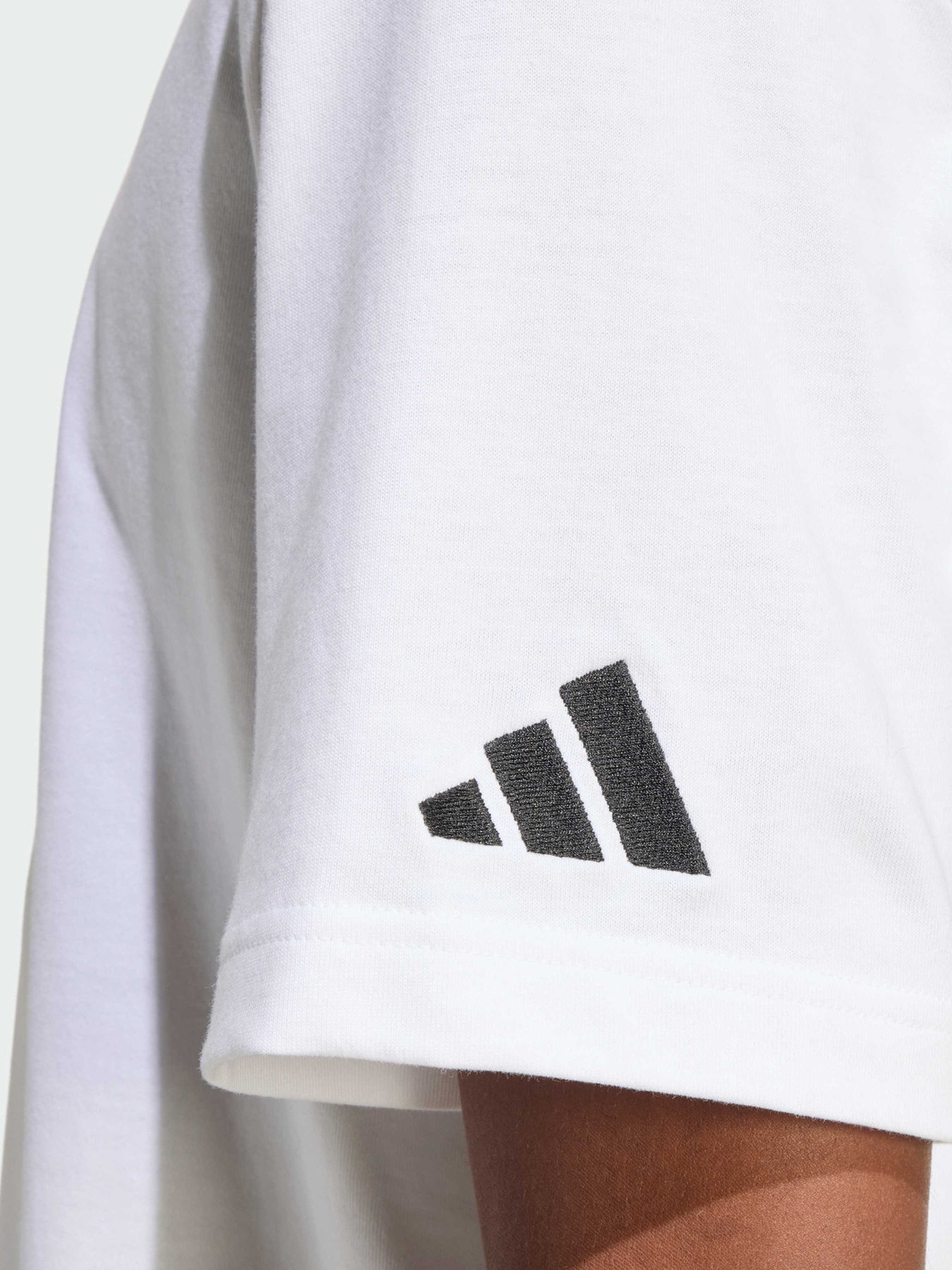 Футболка Adidas модель KD9094 Футболка Adidas модель KD9094 Фото